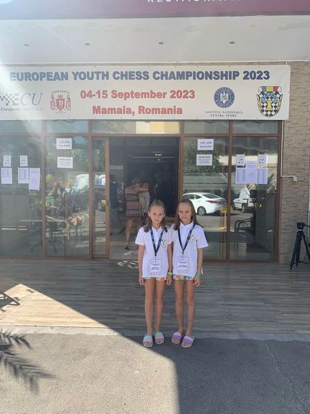 SAH-doua micute campioane din Turda participa la Campionatul European pentru copii., SAH-doua micute campioane din Turda participa la Campionatul European pentru copii.Vezi de cien este vorba!, Stiri Turda - MinaDeStiri